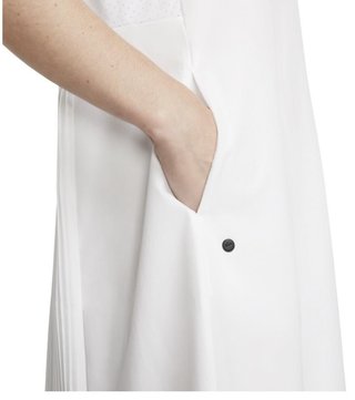 Nike Dri-Fit Ace robe femme, blanche