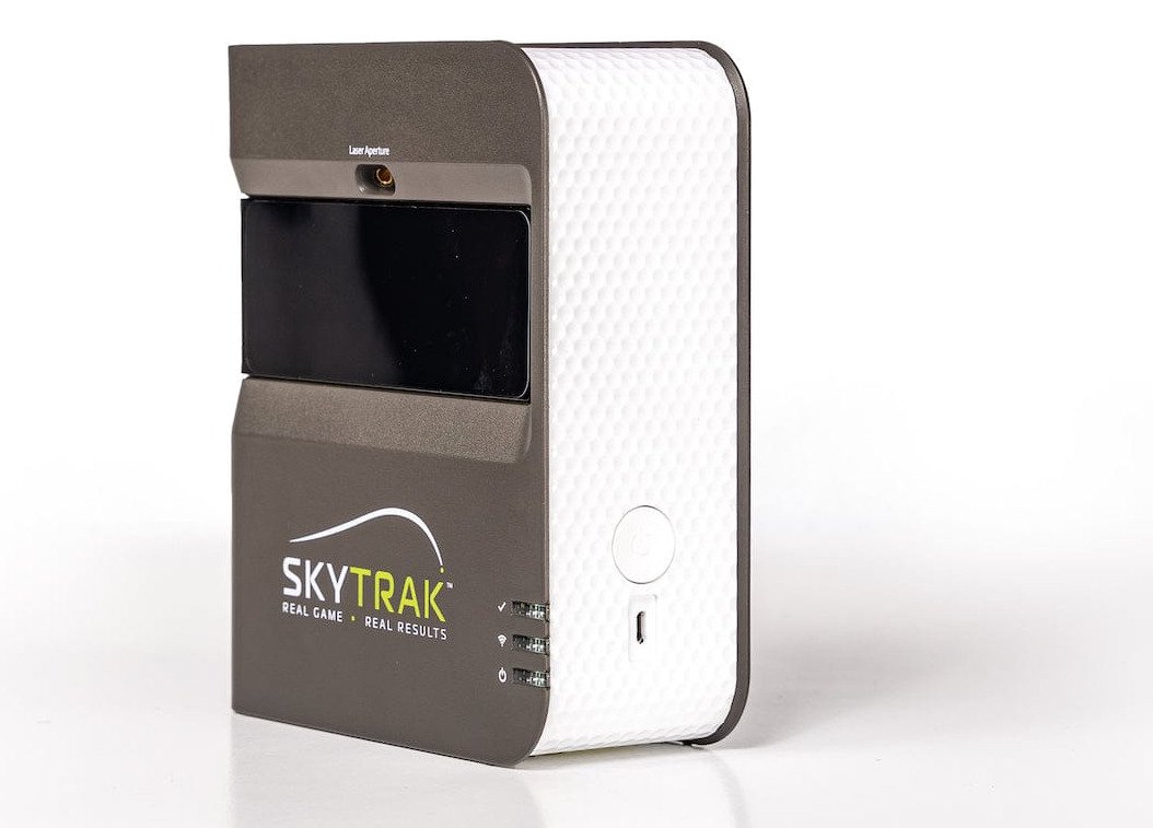 SkyTrak Launch Monitor (EU) + Protective Metal Case