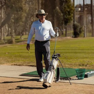 Sunday Golf Loma sac pencil, toasted almond