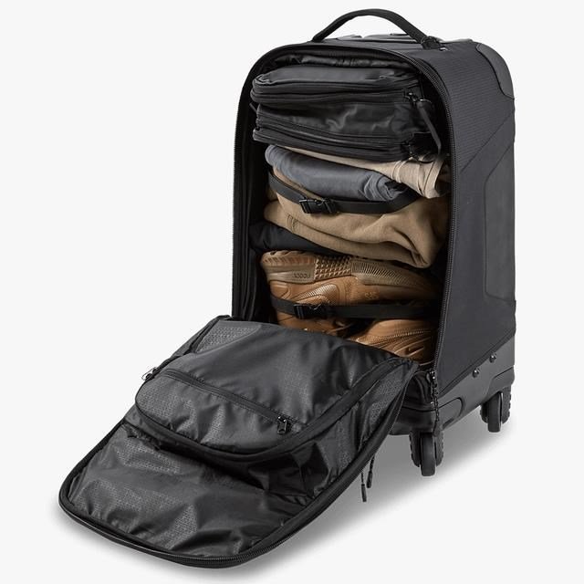 Ogio Renegade 22" 4-Wheel Travel Bag 33L sac de golf, titanium