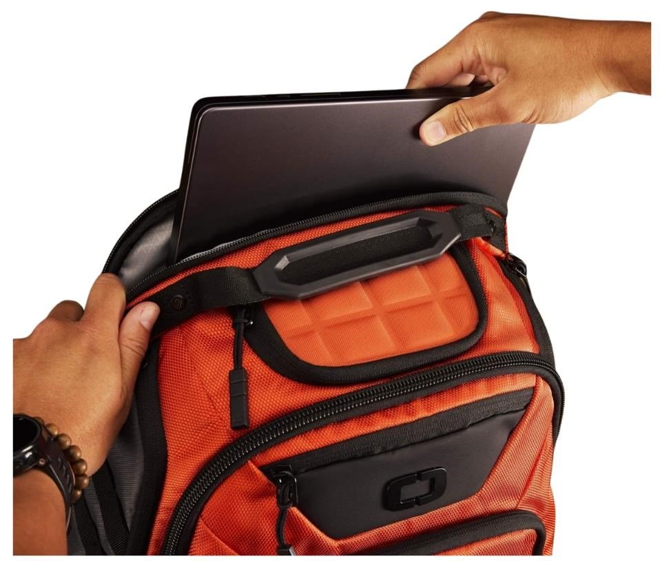 Ogio Renegade DNA 27L sac à dos koi