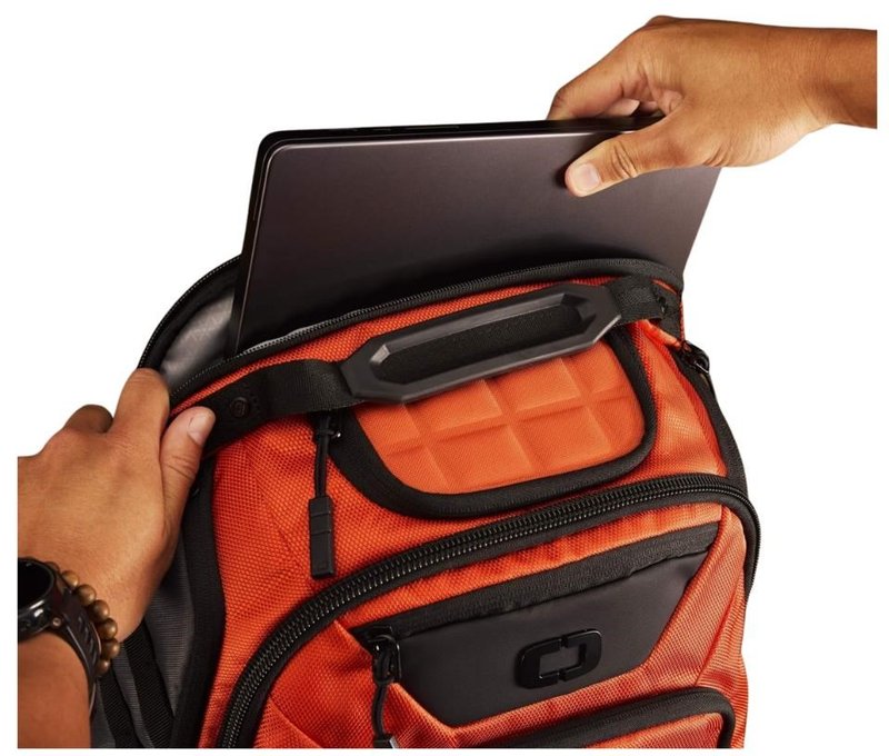 Ogio Renegade DNA 27L sac à dos koi