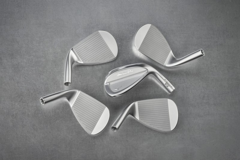 Mizuno Pro T-3 Soft White Satin wedge, acier