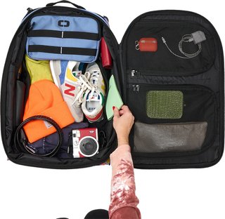 Ogio Layover travel bag, graphite