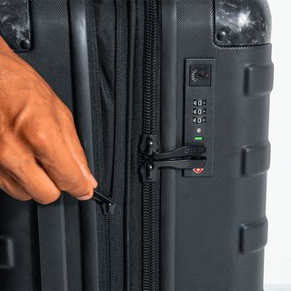 Ogio Renegade Vault Carry-On 35-40L travel bag, blanc