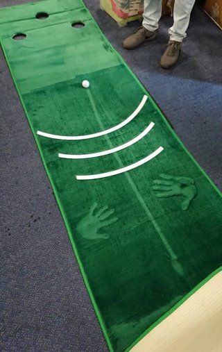 Pure 2 Improve Pure2Improve Dual Grain Putting Mat with Broom (335,3x69,9cm)