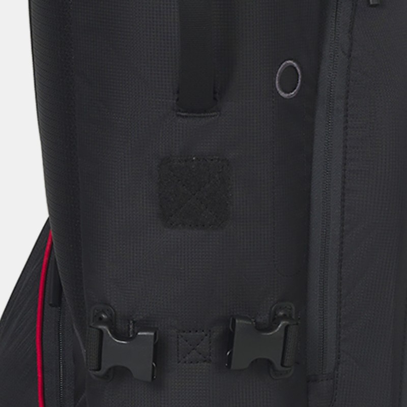 Attache Velcro pour gant sur le Titleist Players 4 Carbon
