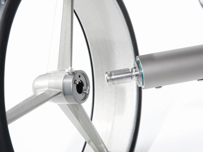 Roues high-tech avec pneus à coussin d'air pour chariot électrique JuCad