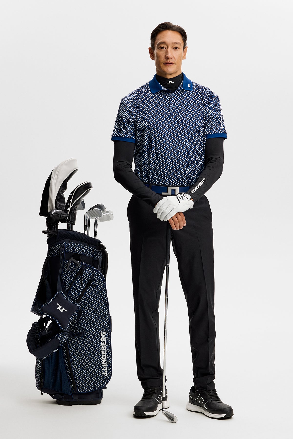 Polo J.Lindeberg Tour Tech Print Ladder Estate Navy - détails de broderie et de motif