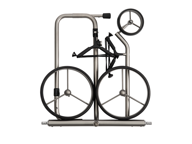 Dimensions pliées compactes du JuCad drive Acier Inoxydable 65x60x10 cm