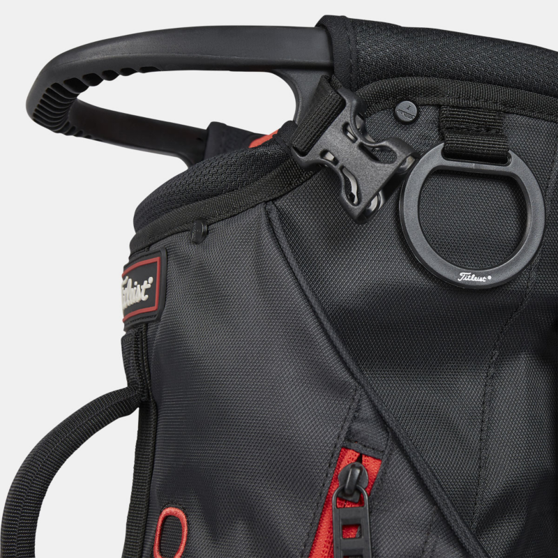 Poignée intégrée au sommet sur le sac Titleist Premium Carry