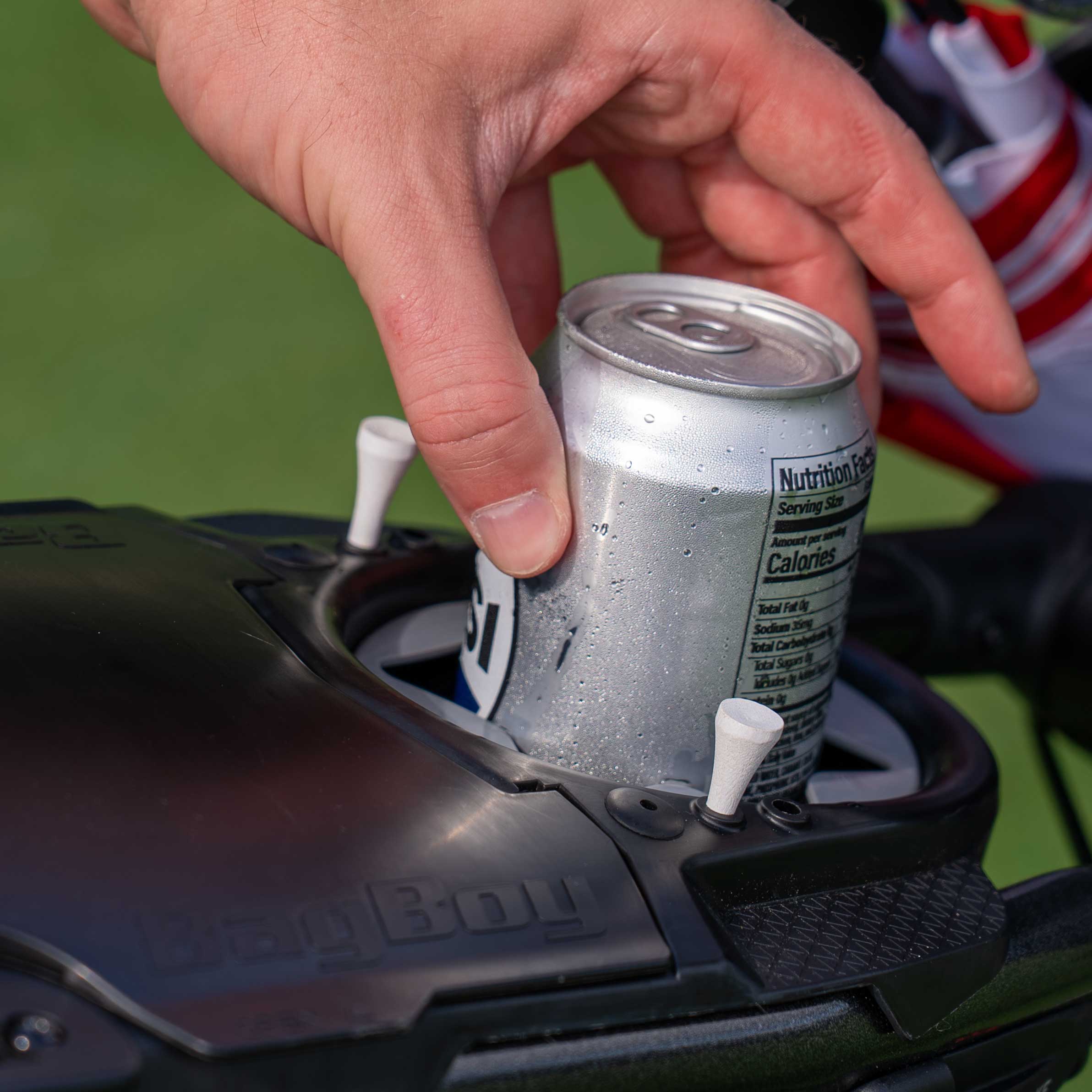 Bag Boy Slimfold — organisation optimisée avec rangement pour accessoires