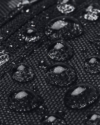 Technologie déperlante UA Storm sur le sac de sport Undeniable 5.0 Small Duffle