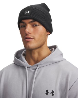 Vue lifestyle du bonnet Under Armour Halftime Cuff, noir et blanc