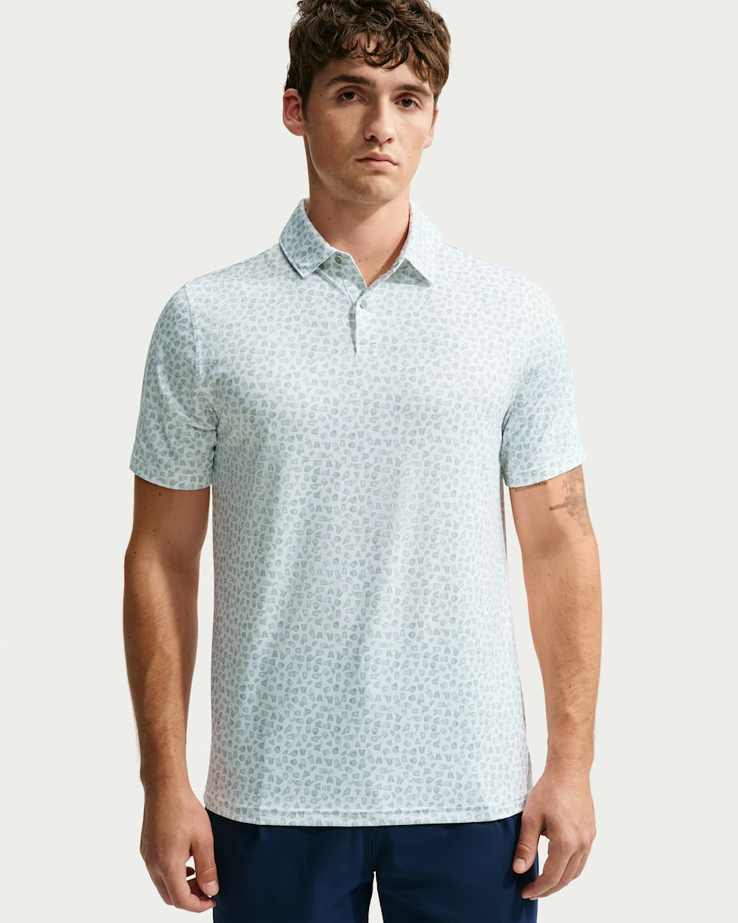 Polo de golf Nike Velocity Dri-FIT Micro-Print – Jade Horizon/Blanc, badge Matériaux recyclés