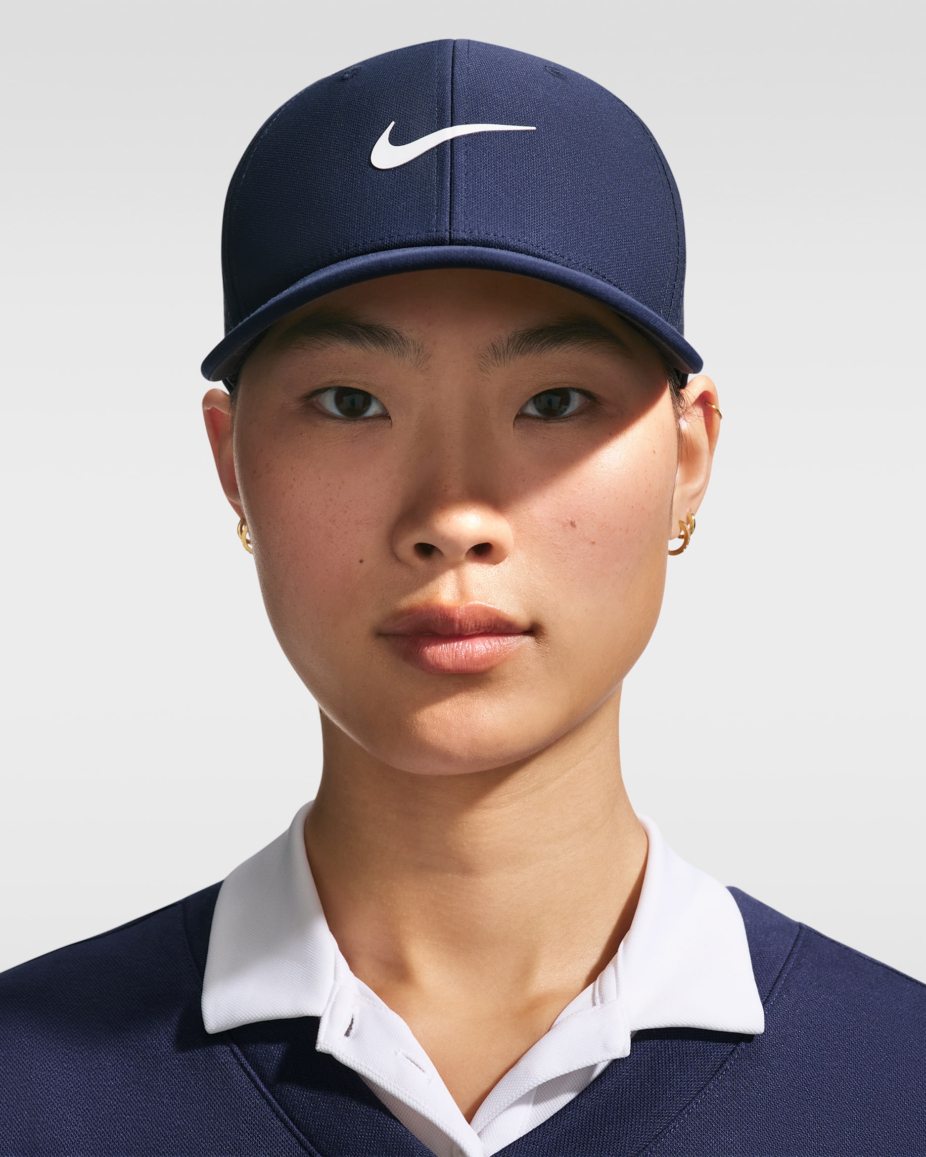 Casquette de golf Nike Rise Dri-FIT ADV SwooshFlex – Marine universitaire/Anthracite/Blanc