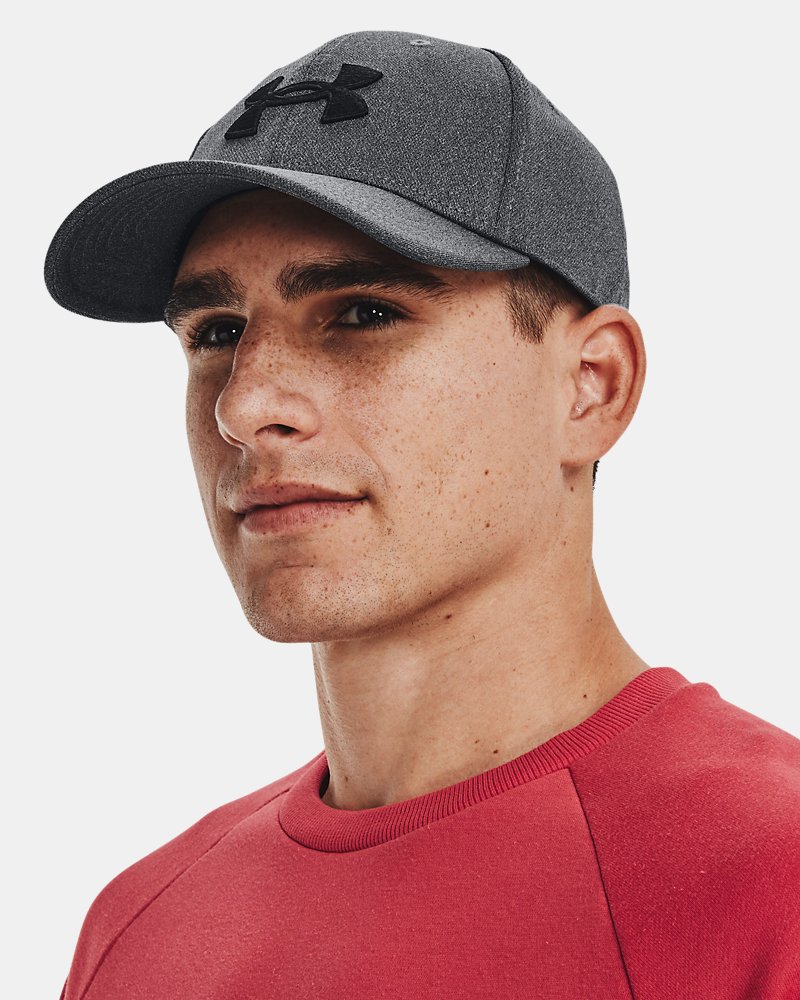 Casquette Under Armour Blitzing Low — vue rapprochée de face gris foncé