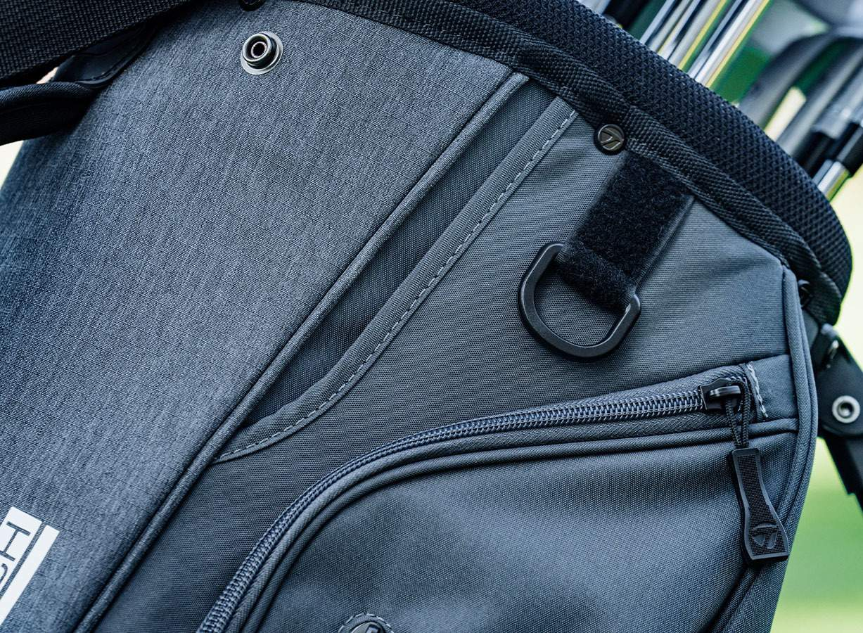 Système de passage de sangle de voiturette du sac trépied TaylorMade FlexTech